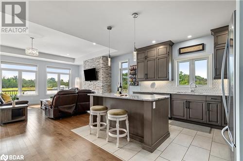 132 Cherrywood Parkway, Napanee, ON - Indoor Photo Showing Kitchen With Upgraded Kitchen