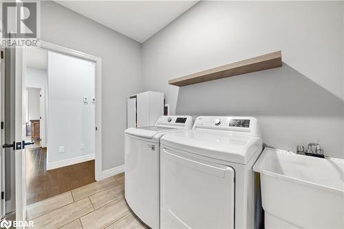 132 Cherrywood Parkway, Napanee, ON - Indoor Photo Showing Laundry Room