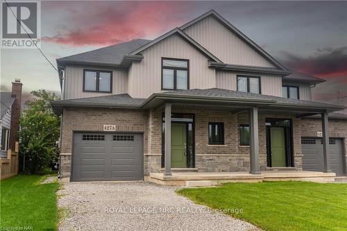 A - 427 Vine Street, Niagara Falls, ON - Outdoor With Deck Patio Veranda With Facade