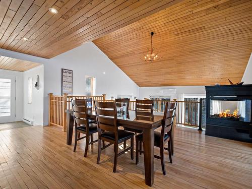 Salle Ã  manger - 366 Ch. Du Lac-Chaud, La Macaza, QC - Indoor Photo Showing Dining Room