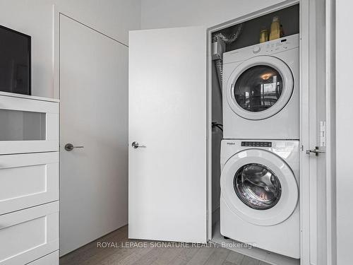 S413-455 Front St E, Toronto, ON - Indoor Photo Showing Laundry Room