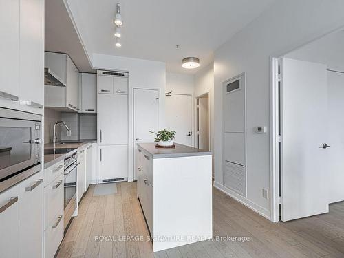 S413-455 Front St E, Toronto, ON - Indoor Photo Showing Kitchen