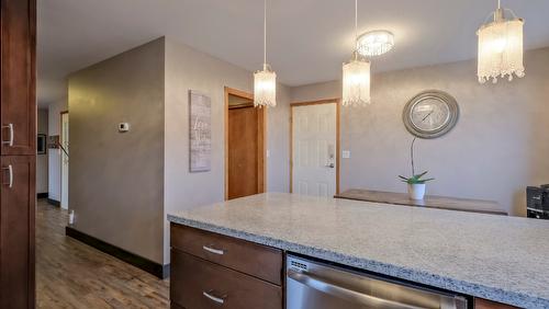 1108 Menu Road, West Kelowna, BC - Indoor Photo Showing Kitchen