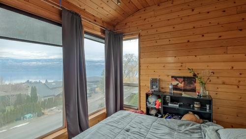 1108 Menu Road, West Kelowna, BC - Indoor Photo Showing Bedroom