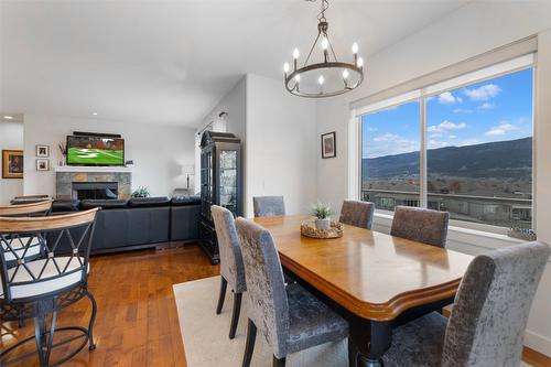 13044 Lake Hill Drive, Lake Country, BC - Indoor Photo Showing Dining Room