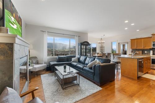 13044 Lake Hill Drive, Lake Country, BC - Indoor Photo Showing Living Room With Fireplace