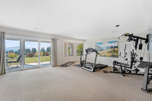 2243 Shannon Hills Place, Kelowna, BC - Indoor Photo Showing Gym Room