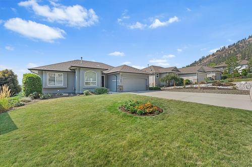 2243 Shannon Hills Place, Kelowna, BC - Outdoor