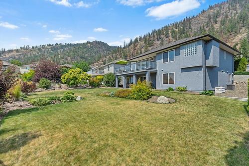 2243 Shannon Hills Place, Kelowna, BC - Outdoor