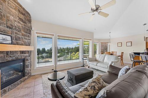 2243 Shannon Hills Place, West Kelowna, BC - Indoor Photo Showing Living Room With Fireplace