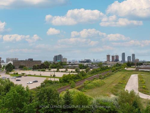 623-120 Dallimore Circ, Toronto, ON - Outdoor With View