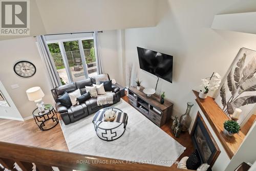 294 Ryerson Crescent, Oshawa (Samac), ON - Indoor Photo Showing Living Room