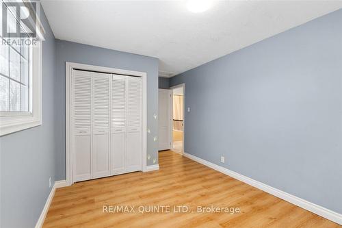 584 Highway 33 W, Quinte West, ON - Indoor Photo Showing Other Room