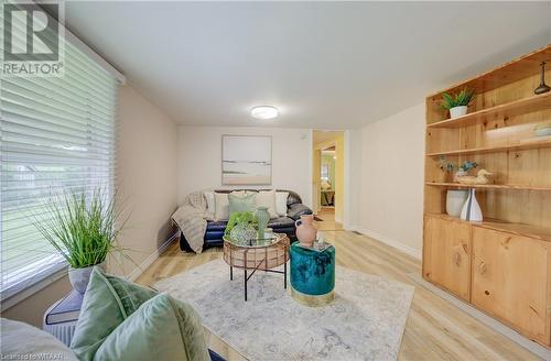 806201 County 29 Road Unit# 44, Innerkip, ON - Indoor Photo Showing Living Room