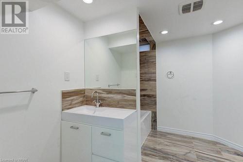 1958 Romina Court, Innisfil, ON - Indoor Photo Showing Bathroom