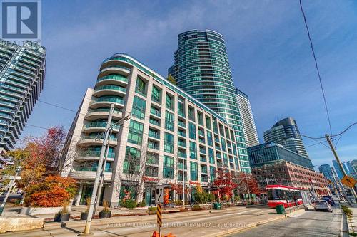 1102 - 600 Fleet Street, Toronto (Niagara), ON - Outdoor With Facade