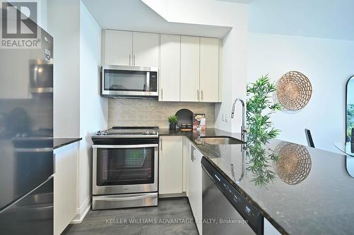 816 - 3655 Kingston Road, Toronto (Scarborough Village), ON - Indoor Photo Showing Kitchen With Stainless Steel Kitchen With Upgraded Kitchen