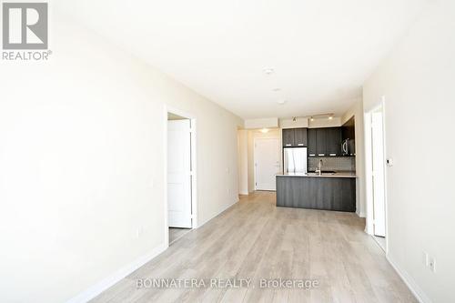 2915 - 35 Watergarden Drive, Mississauga (Hurontario), ON - Indoor Photo Showing Other Room