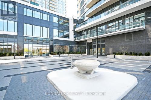 2915 - 35 Watergarden Drive, Mississauga (Hurontario), ON - Outdoor