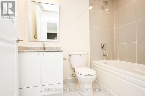 2915 - 35 Watergarden Drive, Mississauga (Hurontario), ON - Indoor Photo Showing Bathroom