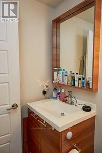 808 - 15 Viking Lane, Toronto, ON - Indoor Photo Showing Bathroom