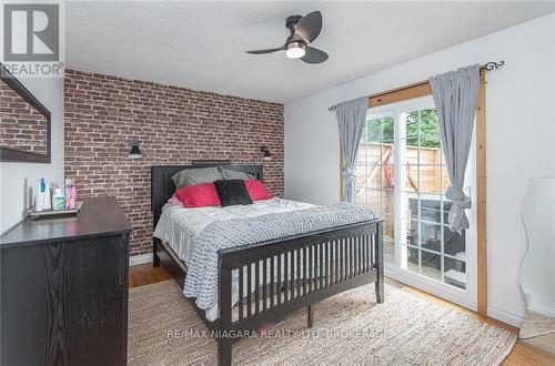 442 Barrick Road, Port Colborne (Main Street), ON - Indoor Photo Showing Bedroom