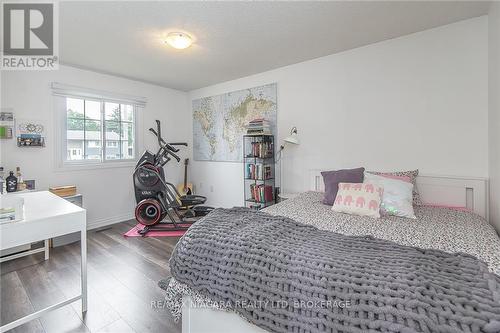 442 Barrick Road, Port Colborne (Main Street), ON - Indoor Photo Showing Bedroom