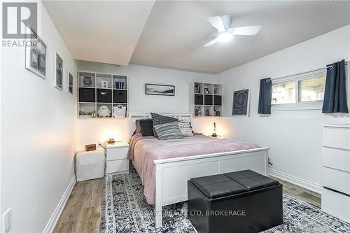 442 Barrick Road, Port Colborne (Main Street), ON - Indoor Photo Showing Bedroom