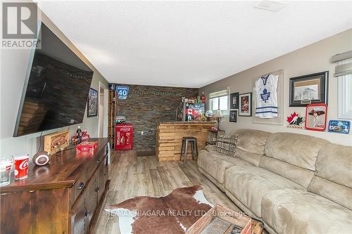 442 Barrick Road, Port Colborne, ON - Indoor Photo Showing Living Room With Fireplace