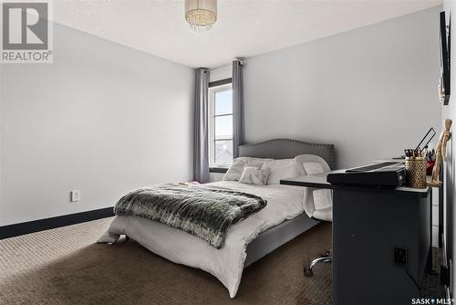 151 Centennial Drive, Grand Coulee, SK - Indoor Photo Showing Bedroom