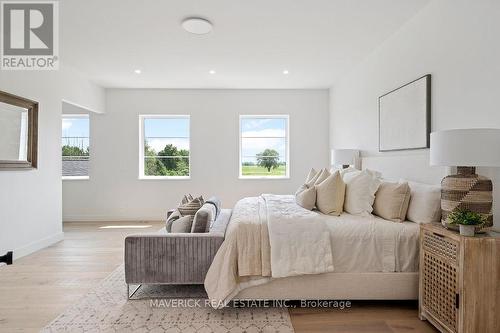 31112 Fingal Line, Dutton/Dunwich (Iona), ON - Indoor Photo Showing Bedroom