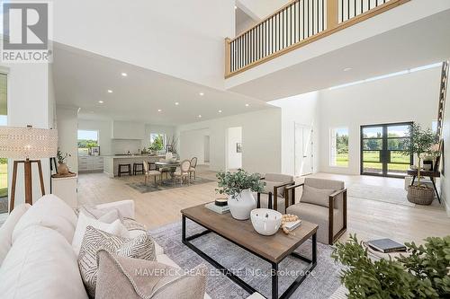 31112 Fingal Line, Dutton/Dunwich (Iona), ON - Indoor Photo Showing Living Room