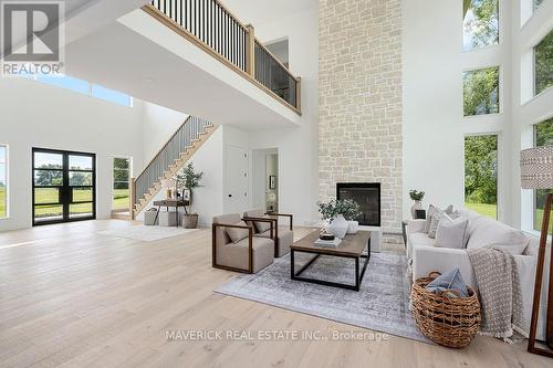 31112 Fingal Line, Dutton/Dunwich (Iona), ON - Indoor Photo Showing Other Room With Fireplace