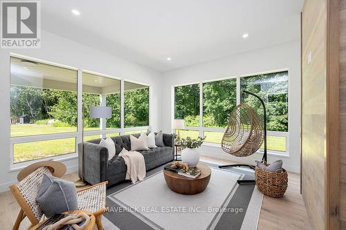 31112 Fingal Line, Dutton/Dunwich (Iona), ON - Indoor Photo Showing Living Room