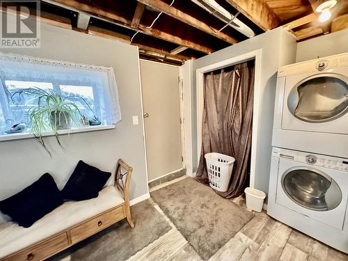 916 Scott Road, 100 Mile House, BC - Indoor Photo Showing Laundry Room