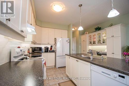 20 Deacon Crescent, Kawartha Lakes (Lindsay), ON - Indoor Photo Showing Kitchen With Double Sink