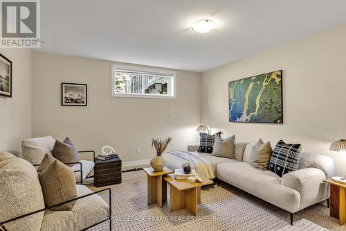 116 - 301 Carnegie Avenue, Peterborough (Northcrest), ON - Indoor Photo Showing Living Room