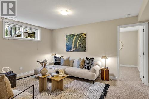 116 - 301 Carnegie Avenue, Peterborough (Northcrest), ON - Indoor Photo Showing Living Room