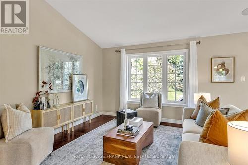 116 - 301 Carnegie Avenue, Peterborough (Northcrest), ON - Indoor Photo Showing Living Room