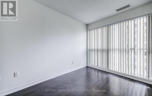 604 - 386 Yonge Street, Toronto, ON - Indoor Photo Showing Other Room