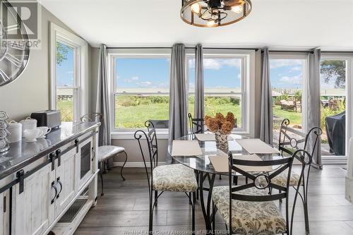 649 Ross Beach, Lakeshore, ON - Indoor Photo Showing Dining Room