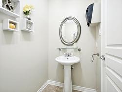 Powder room - 