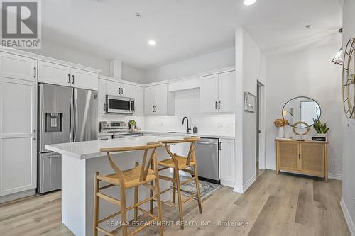 201 - 529 South Pelham Road, Welland, ON - Indoor Photo Showing Kitchen