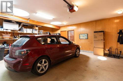 5940  3A Highway, Nelson, BC - Indoor Photo Showing Garage