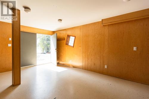 5940  3A Highway, Nelson, BC - Indoor Photo Showing Other Room