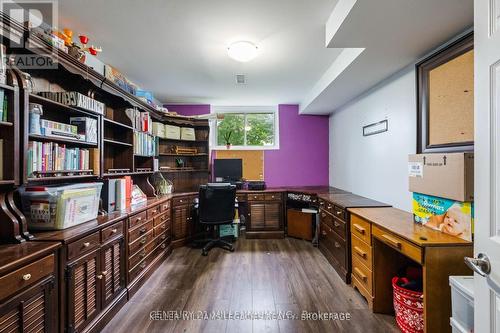 42 Adeline Avenue, New Tecumseth, ON - Indoor Photo Showing Office