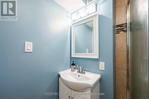 42 Adeline Avenue, New Tecumseth, ON - Indoor Photo Showing Bathroom