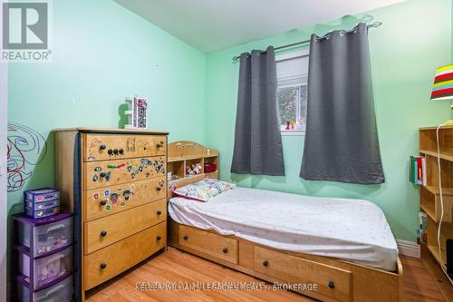 42 Adeline Avenue, New Tecumseth, ON - Indoor Photo Showing Bedroom