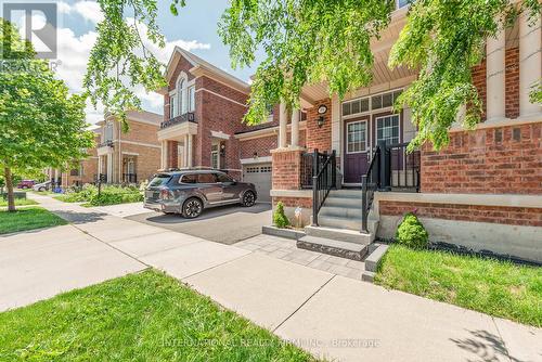 99 Huguenot Road, Oakville, ON - Outdoor With Facade