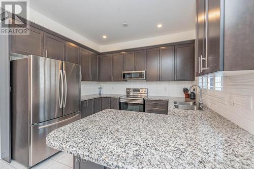 99 Huguenot Road, Oakville, ON - Indoor Photo Showing Kitchen With Stainless Steel Kitchen With Double Sink With Upgraded Kitchen